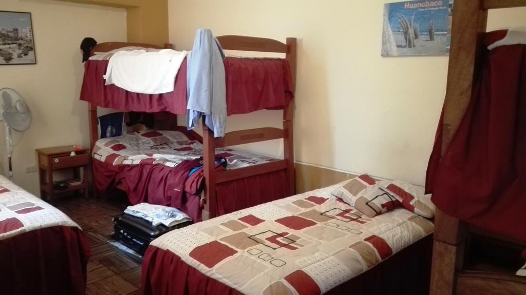 Friends House Bed & Breakfast Lima Luaran gambar